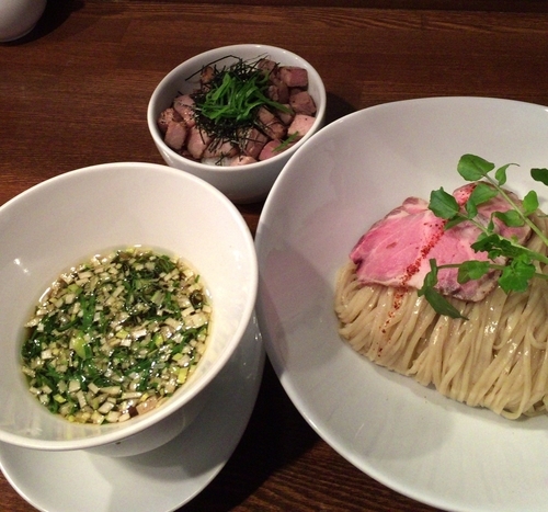 「醤油つけ麺 ¥800 &小さいチャーシューご飯 ¥150」@創作麺工房 鳴龍の写真