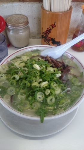 「ラーメン ６５０円＋替え玉１００円」@ラーメン住吉亭の写真
