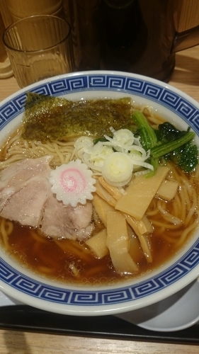 「中華そば 中 ５９０円」@舎鈴 八重洲店の写真