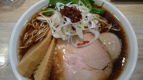 「味玉醤油ラーメン大盛¥950」@麺屋 WILLOWの写真