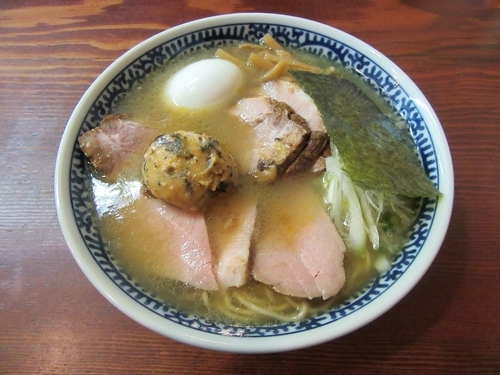 「限定　塩Butter拉麺（８５０円）＋味玉１００円」@良温(Ra-on)の写真
