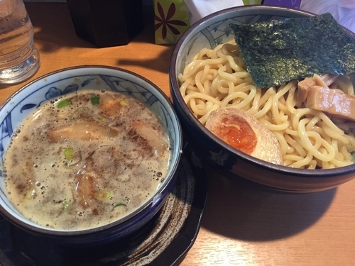 「豚骨魚介つけめん（大盛り）」@焦がしねぎらーめん 葱次郎 大宮西口店の写真