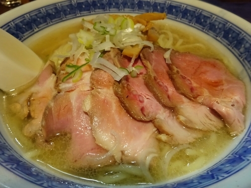 「中華そば 塩 大盛 800円 ＋ 肉増し 250円」@燦燦斗の写真