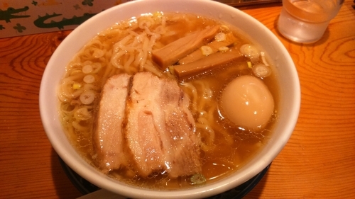 「手もみ中華そば630円+極旨味玉100円」@龍神麺の写真