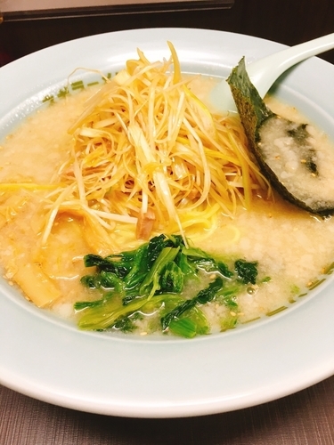 「塩ネギラーメン 中盛 硬め 薄味」@ラーメンショップ椿 ひたちなか店の写真
