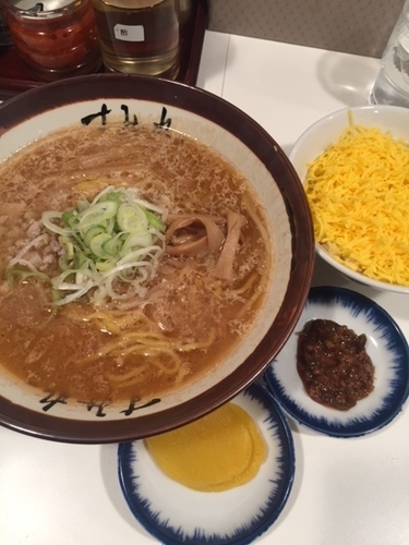 「味噌ラーメン・鬼飯（平日ランチセット）　1000円」@すみれ 新横浜ラーメン博物館店の写真