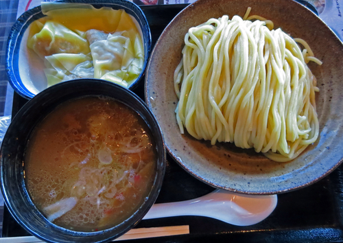 「ワンタンつけ麺　大盛」@三ツ矢堂製麺 深谷花園店の写真
