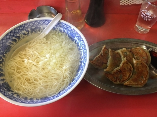 「タンメン ¥420 餃子 ¥420」@ラオシャンの写真