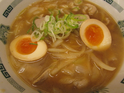 「肉そば　「590円」」@来来軒 大宮南銀座店の写真