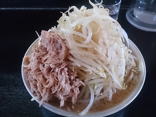 「ラーメン ブタまし 野菜まし」@麺とび六方 茅野店の写真