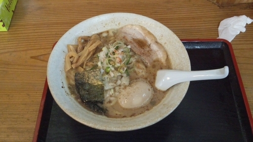 「味玉らーめん（中）」@つけめん・らあめん 福は内の写真