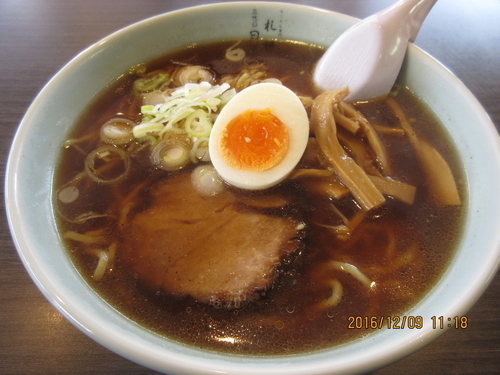 「醤油ラーメン」@ラーメン専門三代目 月見軒 六実店の写真