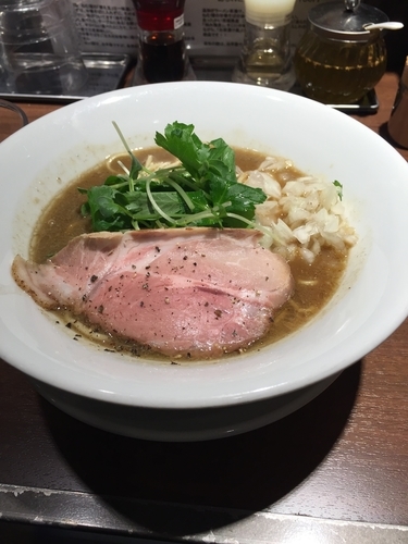 「濃厚烏賊煮干中華そば醬油味・替え玉・あられご飯」@麺屋 ねむ瑠の写真
