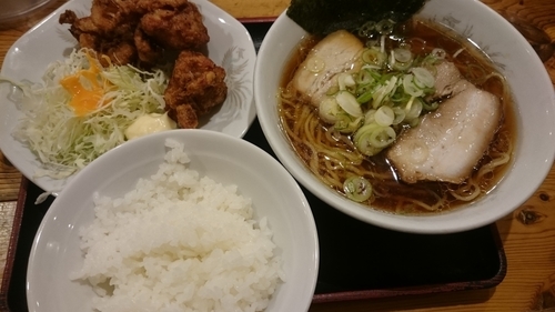 「鳥唐揚げ定食」@中華そば まさ春の写真