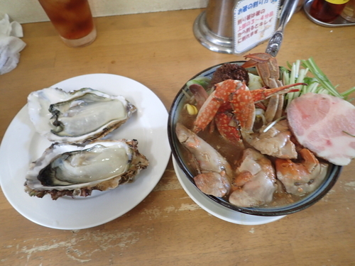 「活殻牡蠣味噌蕎麦 C(店主にお任せ)」@MENYA 食い味の道有楽の写真