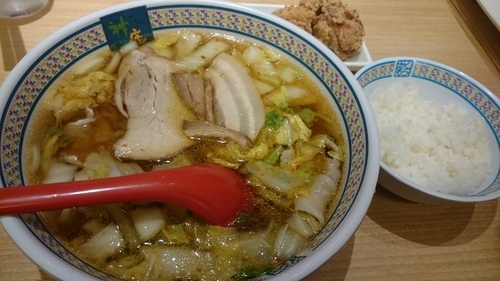 「おいしいラーメン＋からあげセット」@どうとんぼり神座 東京ドームシティ店の写真