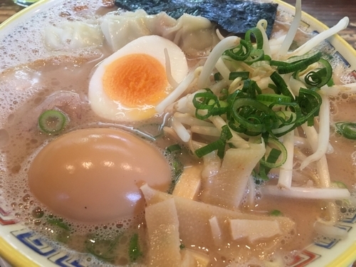 「昔ワンタンメン」@大砲ラーメン 本店の写真