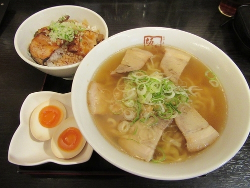 「喜多方ラーメン　叉焼丼味玉セット（９４０円）」@喜多方ラーメン坂内 錦糸町店の写真