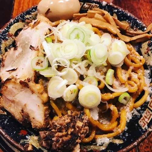 「爆盛油脂麺（880円）」@らーめん 平太周 味庵の写真