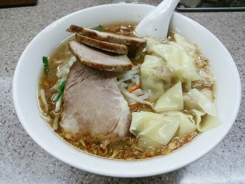 「モヤシワンタン麺＋チャーシュー」@中華麺店 喜楽の写真