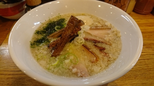 「【ラーメンウォーカー限定】辛肉味噌麺+味玉(クーポン)」@麺屋 庄太 六浦本店の写真