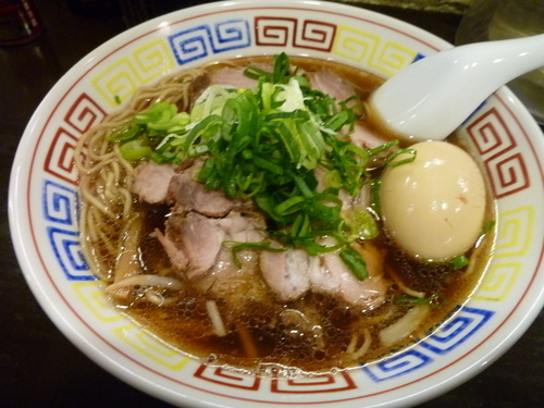 「【限定】豚そば+味玉」@づゅる麺 池田の写真
