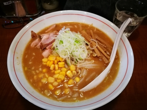「冬季限定味噌ラーメン」@手打ら～めん tic,tacの写真