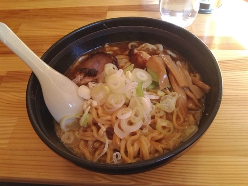 「濃厚そば(880円)」@Freestyle Dining E-nNSの写真