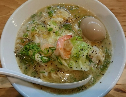 「味玉シーフードらーめん」@らーめん カッパハウスの写真