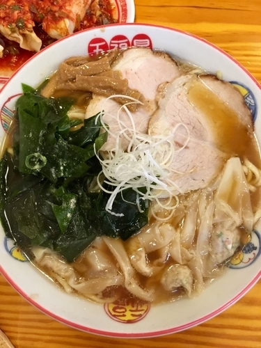 「ワンタンメン@880+生ワカメ@150」@五福星の写真