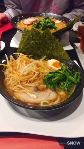 「醤油とんこつネギラーメン」@横浜らーめん 源泉 海老名店の写真