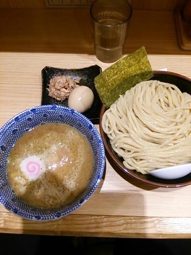 「得製つけ麺大盛(1060円)」@舎鈴 新宿西口店の写真
