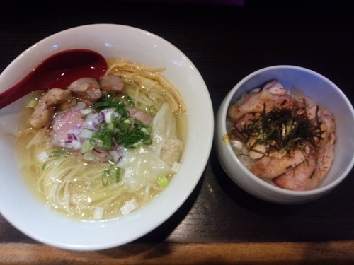「【限定】にいがた地鶏特塩らぁめん・鶏もも肉の照り焼き丼」@麺処 夏海の写真