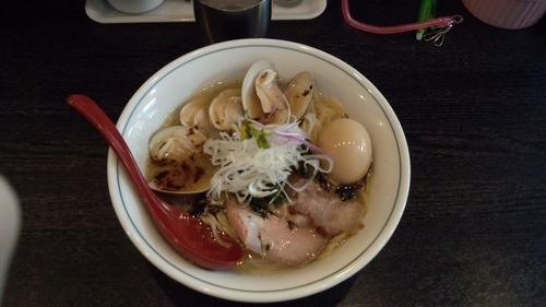 「貝だし味玉塩らーめん」@雨ニモマケズの写真