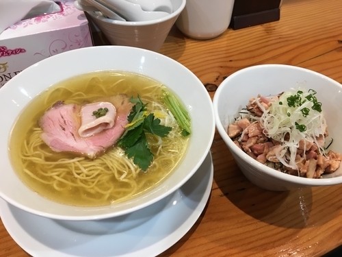 「鶏そば塩」@麺LABOひろの写真