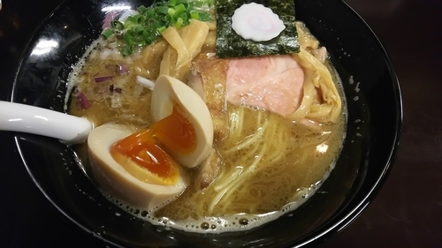 「味玉鯛焼き干中華そば」@おおぜき中華そば店 早稲田店の写真