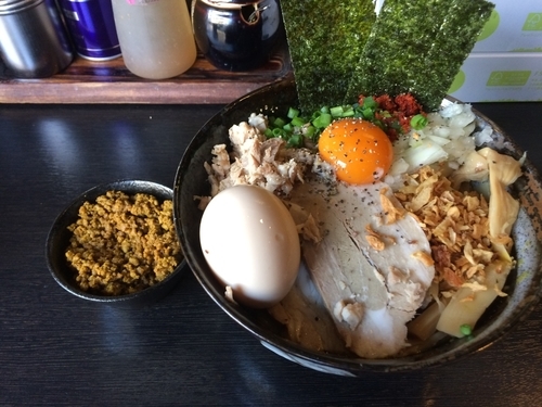 「かれーまぜそば+特製+キーマ」@二代目狼煙 本店 葉隠製麺の写真