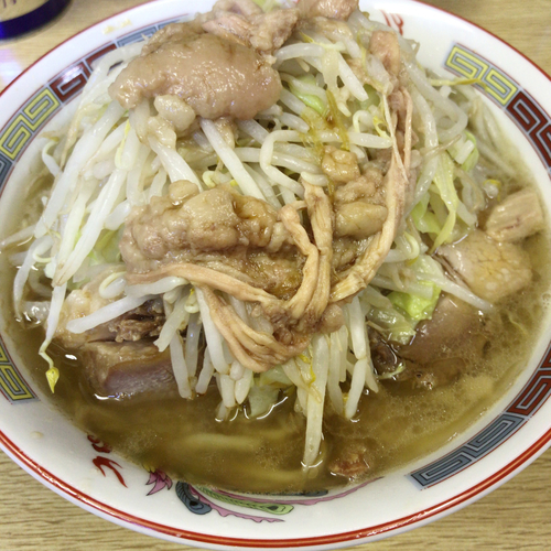 「ラーメン（少なめ・アブラ）700円　生卵50円　鰹節50円」@ラーメン二郎 栃木街道店の写真