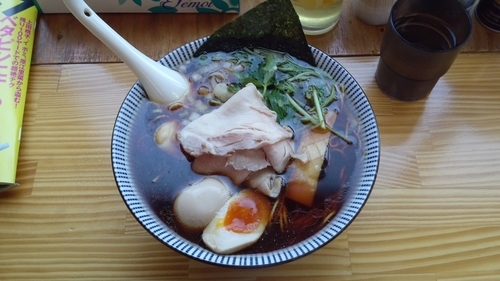 「煮干しそば黒醤油（大）」@中華そば よしかわの写真