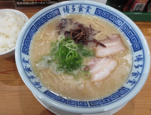 「ラーメン定食　650円」@博多食堂 渋谷店の写真