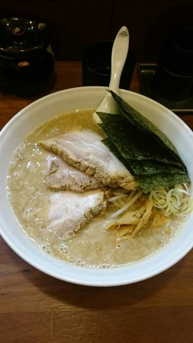 「マル得ラーメン」@拉麺 梅太郎の写真