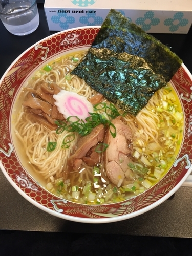 「鶏中華 醤油 大盛  750円」@鶏中華 銀鳥の写真
