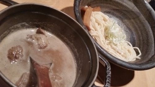 「もつつけ麺　930円」@北野坂 奥の写真