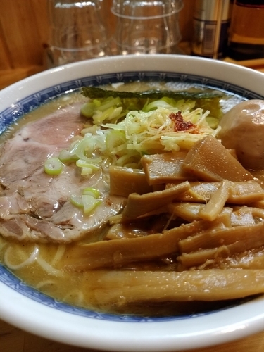 「塩ラーメン（並）＋味玉＋辛味」@自家製中華そば としおかの写真