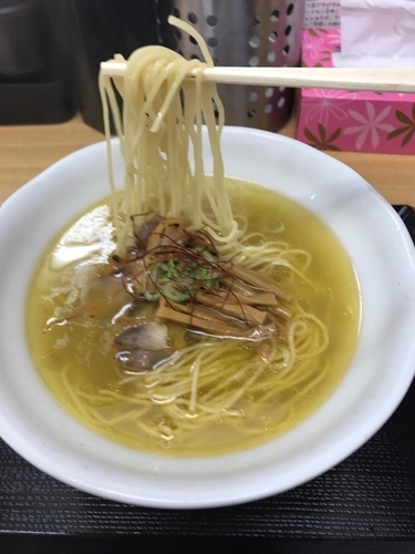 「鶏塩中華そば　680円」@魔界ラーメン月光の写真