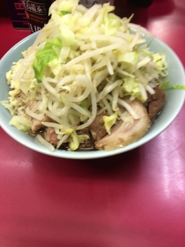 「小豚 ヤサイニンニク」@ラーメン二郎 中山駅前店の写真