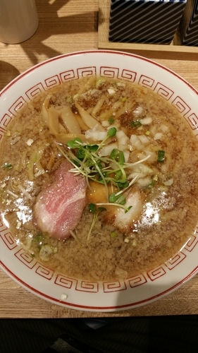 「蔵出し醤油らーめん(まったり)」@超多加水自家製手揉み麺 きたかた食堂の写真