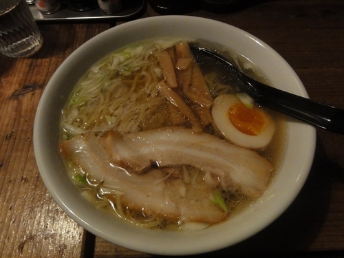 「鶏そば」@ニジイロ食堂の写真