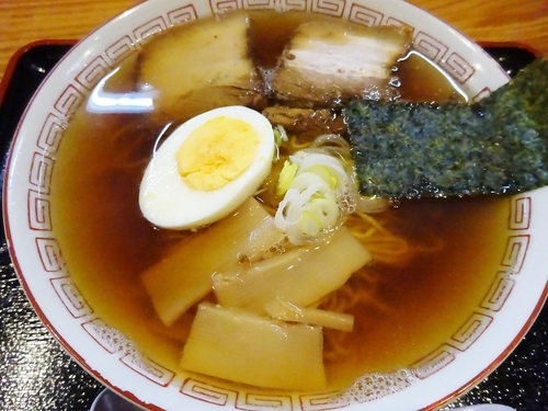 「中華そば　　700円」@満州ニラら～めんの店 さかえや 水道橋店の写真