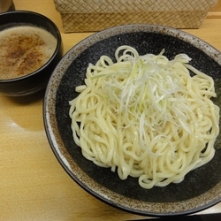 つけ麺（平打ち太麺（中）・濃厚魚介MIX）